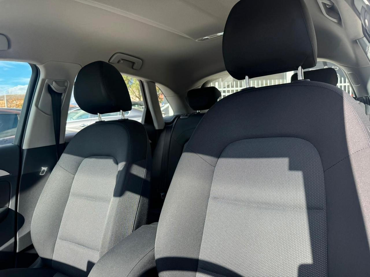 Audi Q3 2.0 TDI 150 CV S line Garanzia