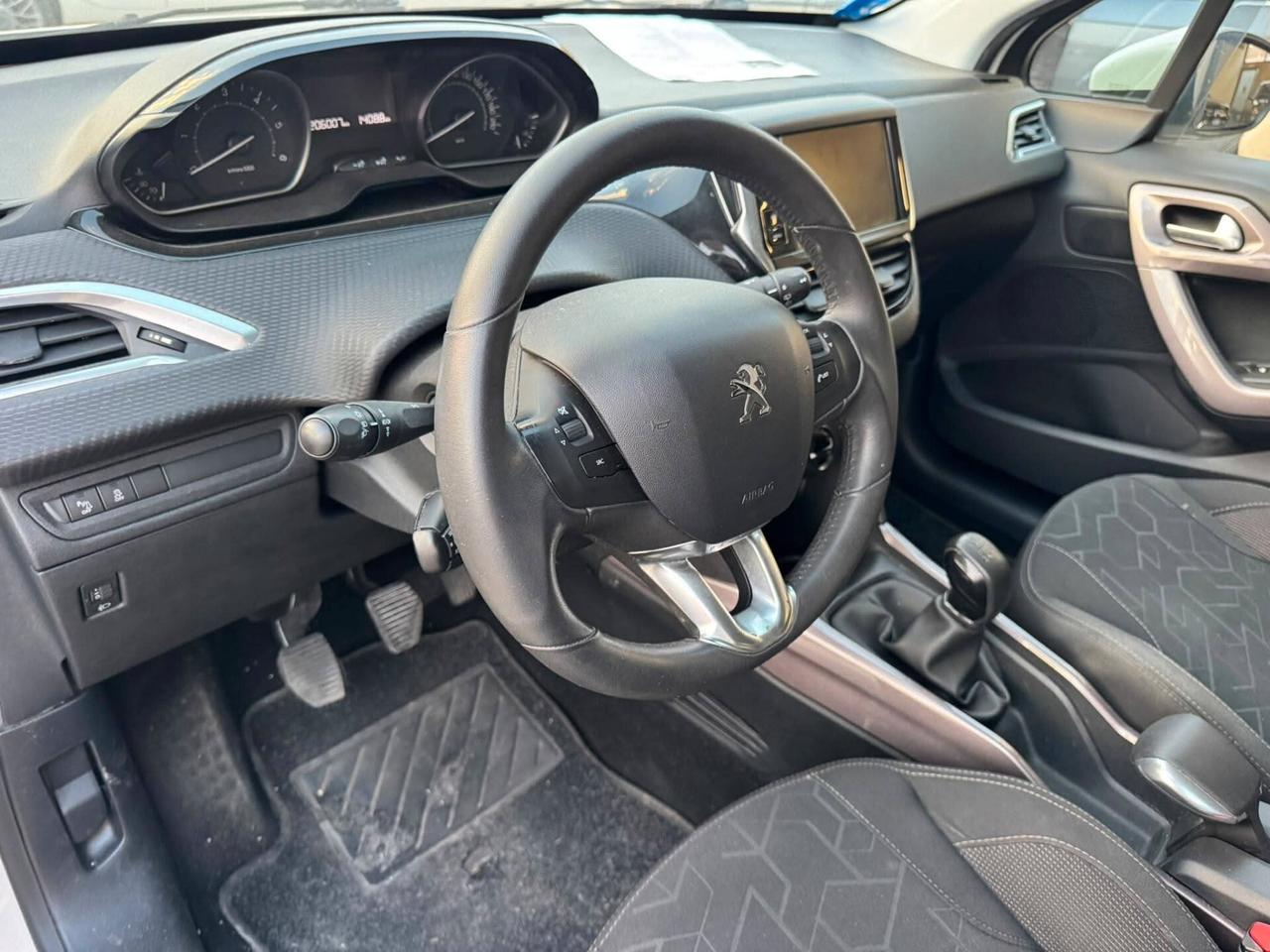 Peugeot 2008 BlueHDi 120 S&S Allure