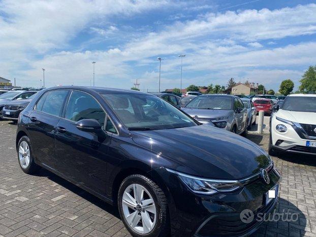 VOLKSWAGEN Golf 2.0 TDI 150 CV DSG SCR Life