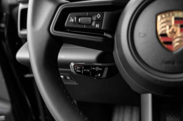 PORSCHE Macan BOSE Panoramadach Surround View LED