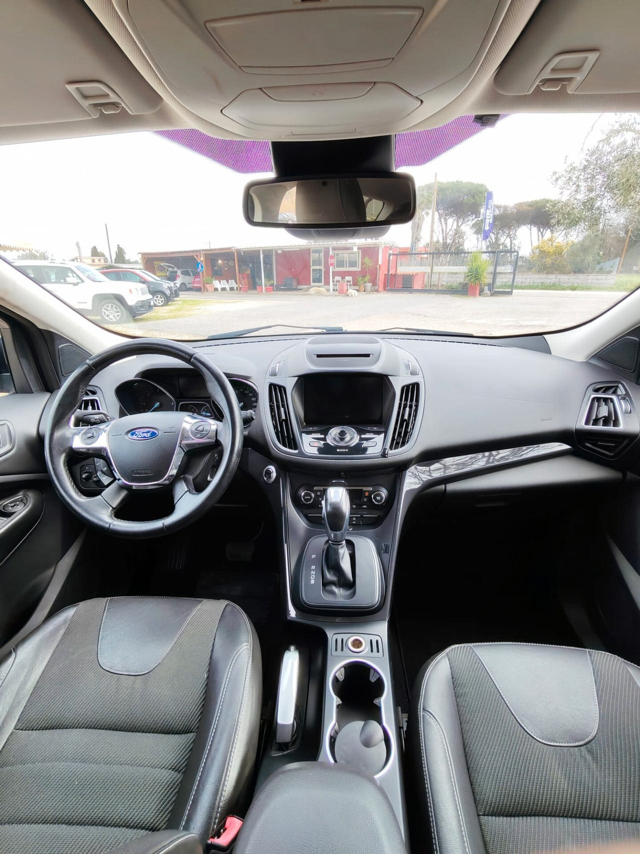 Ford Kuga 2.0 TDCI 150 CV S&S 4WD Powershift Titanium