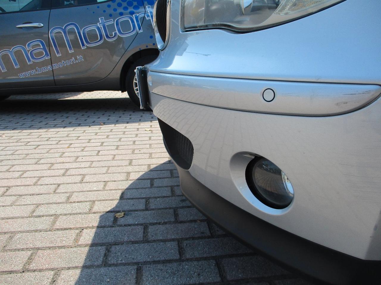 BMW 116 i 5p Futura Pelle/Sensori