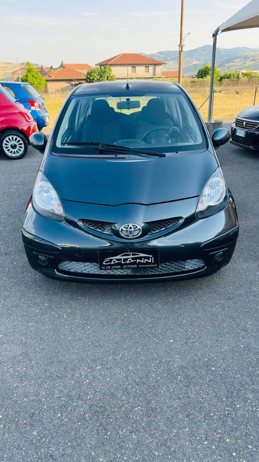 Toyota Aygo 1.0 12V VVT-i 3 porte Sol
