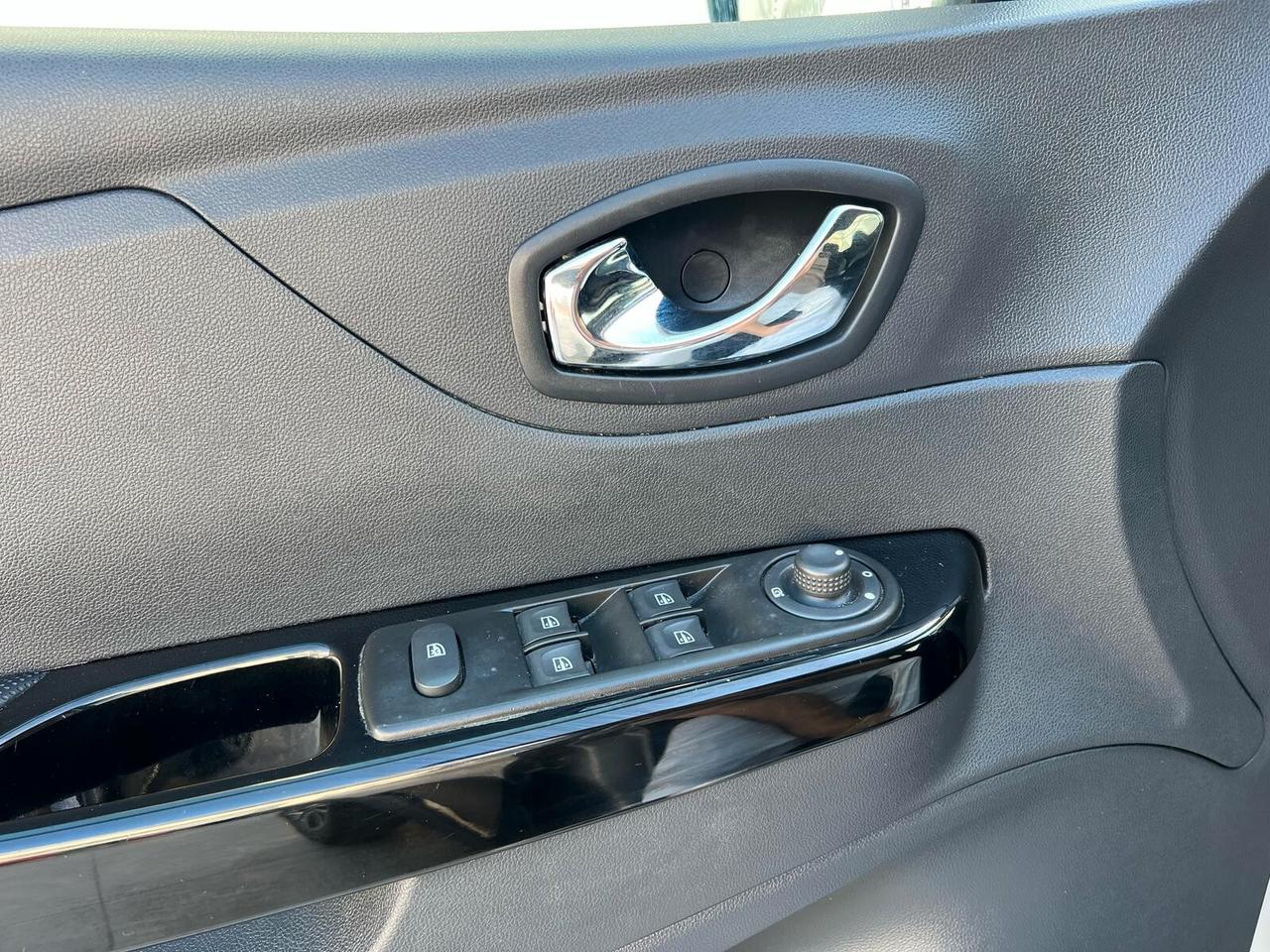 RENAULT CAPTUR 1.5 dCi 90cv 2017!!! R-LINK!!!