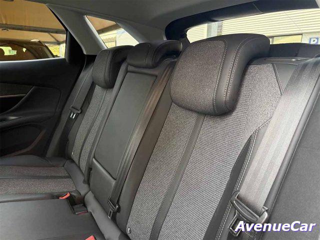 PEUGEOT 3008 1.5 Allure N1 AUTOCARRO 5 POSTI PREZZO IVA INCLUSA