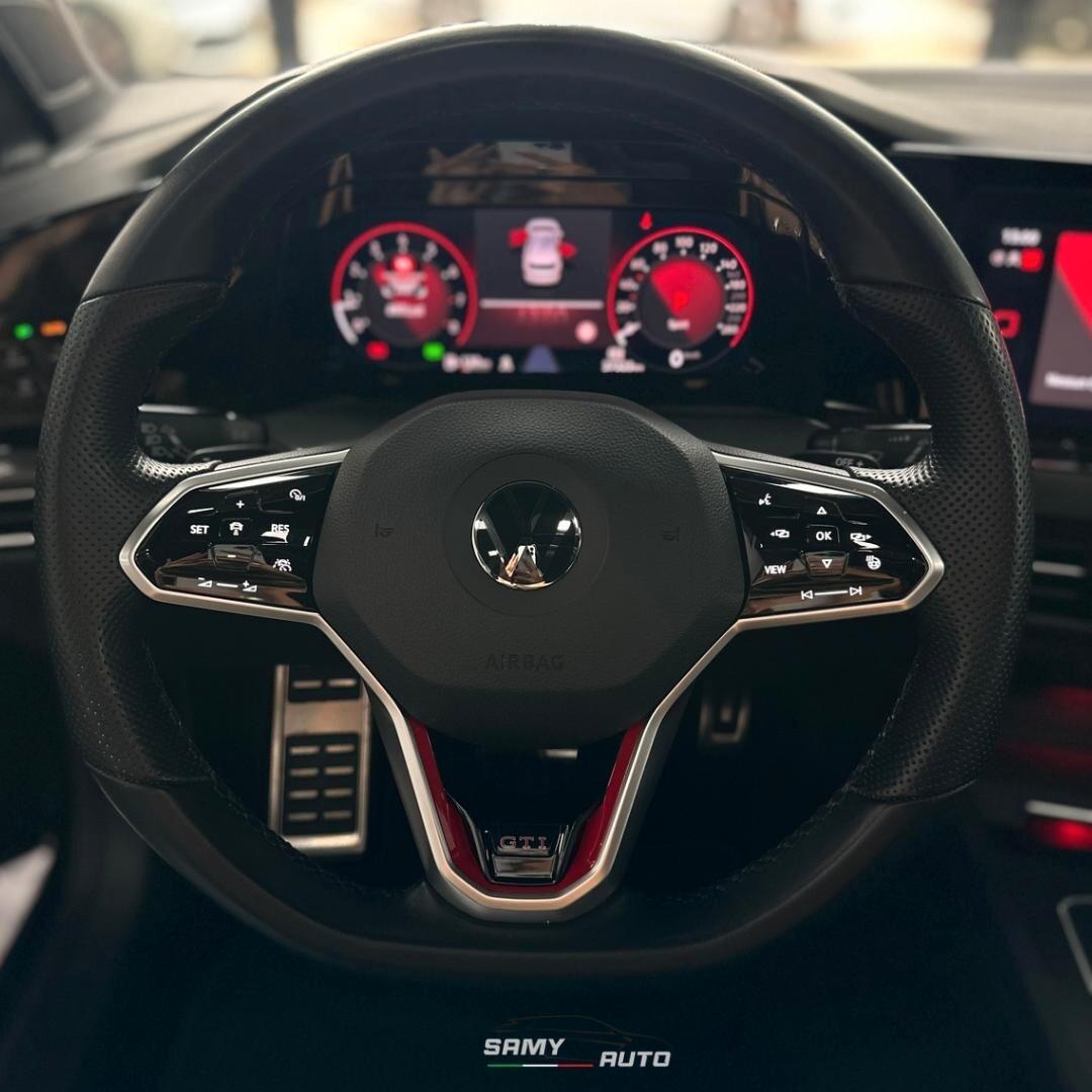 Volkswagen Golf GTI Golf 2.0 TSI GTI