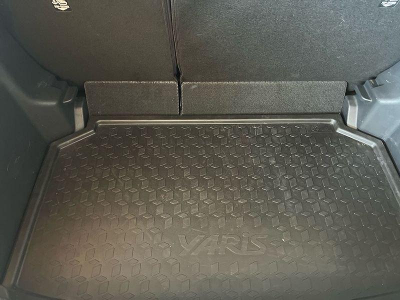Toyota Yaris Yaris 1.5h Active