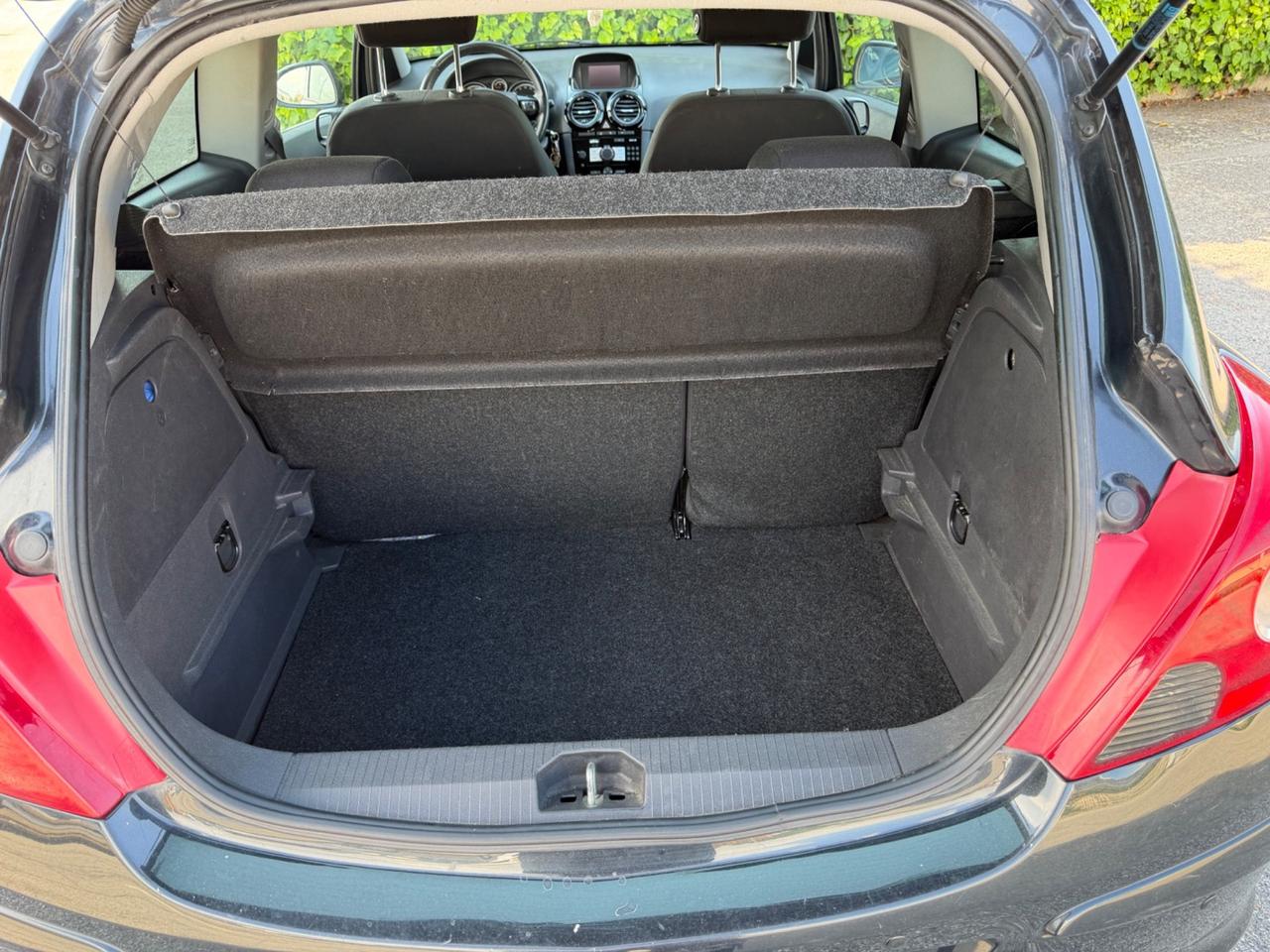 Opel Corsa 1.2 85CV 3 porte GPL-TECH b-color