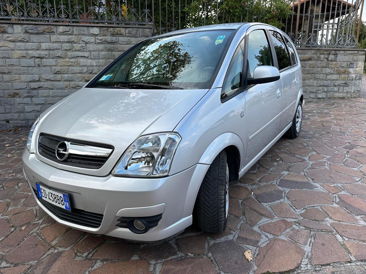 Opel Meriva 1.4 16V GPL-TECH Club