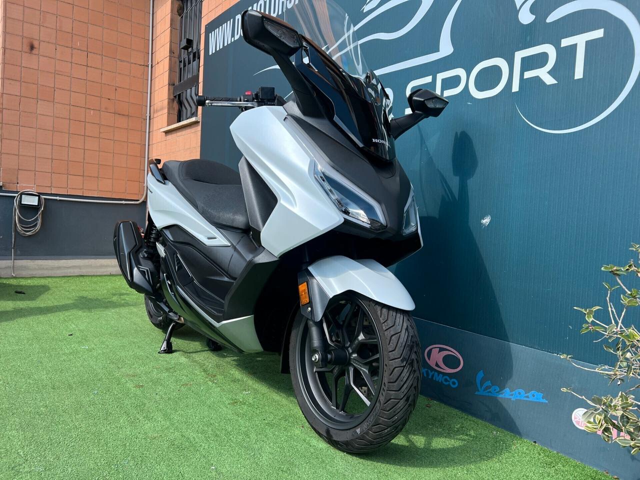 Honda Forza 350 Abs