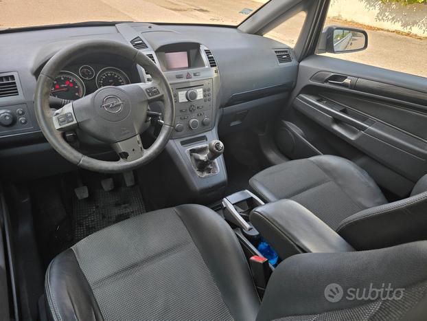OPEL ZAFIRA 1.9 CDTI 7 POSTI"OK PER NEOPATENTATI