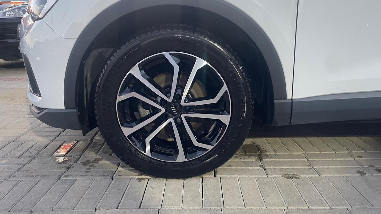 Audi Q3 35 TFSI Business Advanced