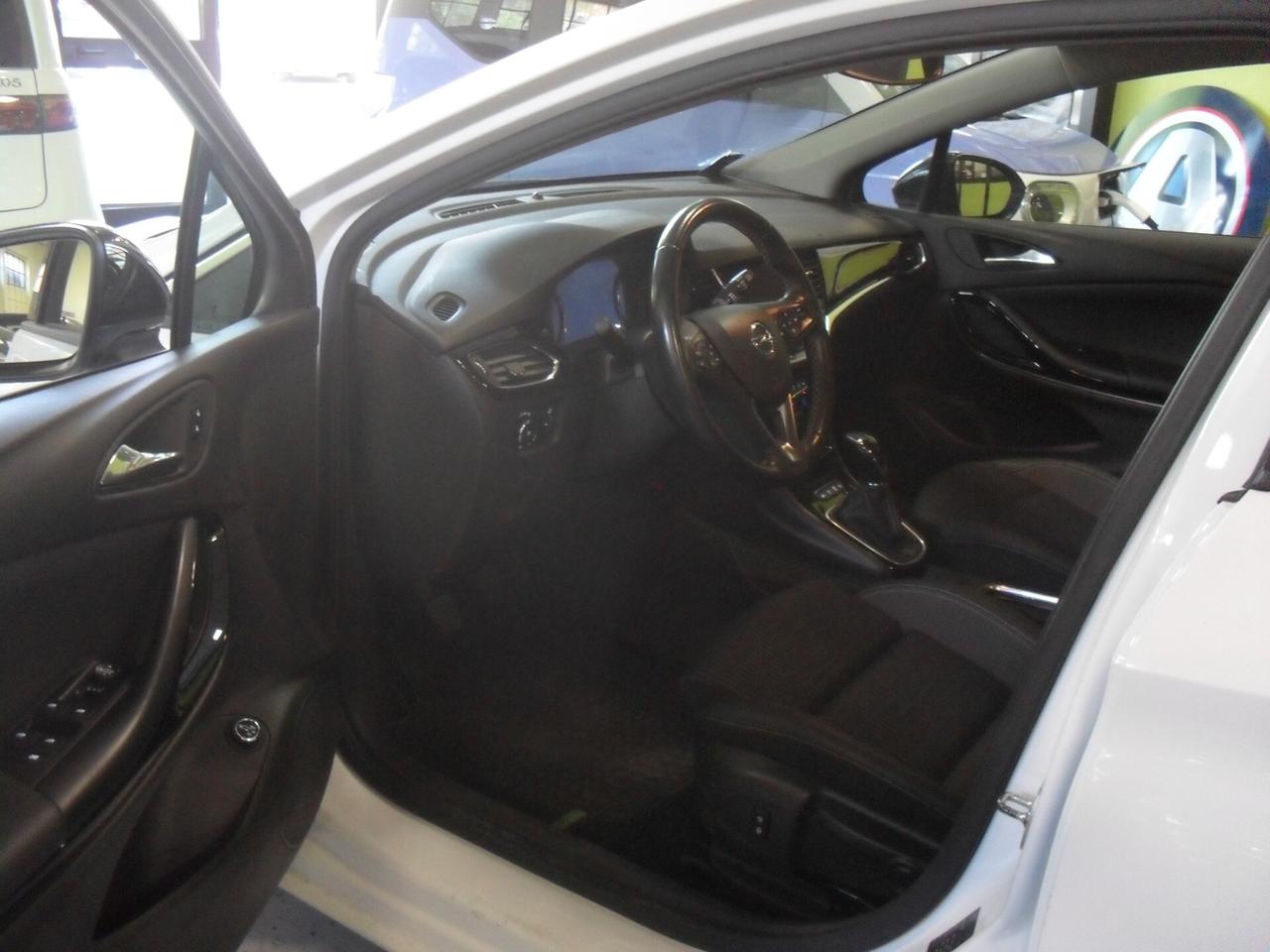 Opel Astra 1.2 Turbo 130 CV S&S Sports Tourer Business Elegance