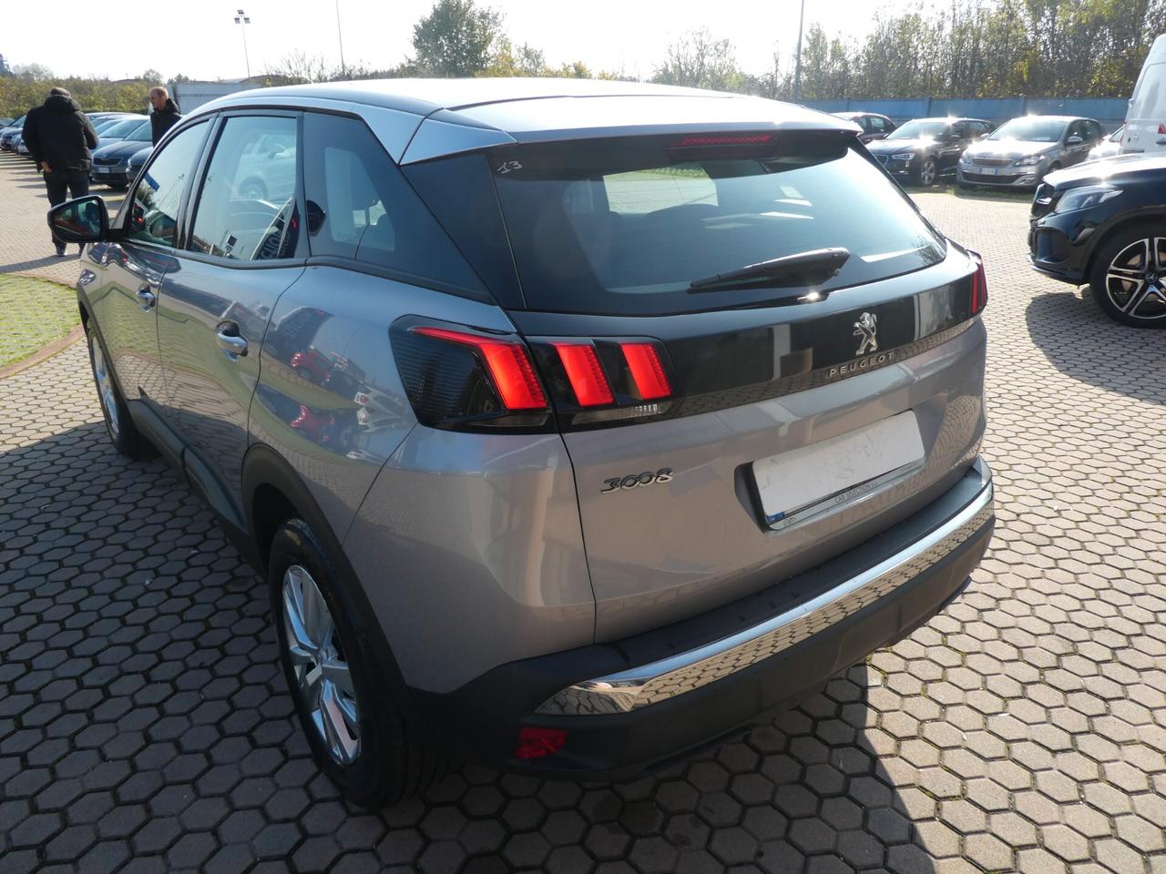 Peugeot 3008 BlueHDi 130 S&S EAT8 Active