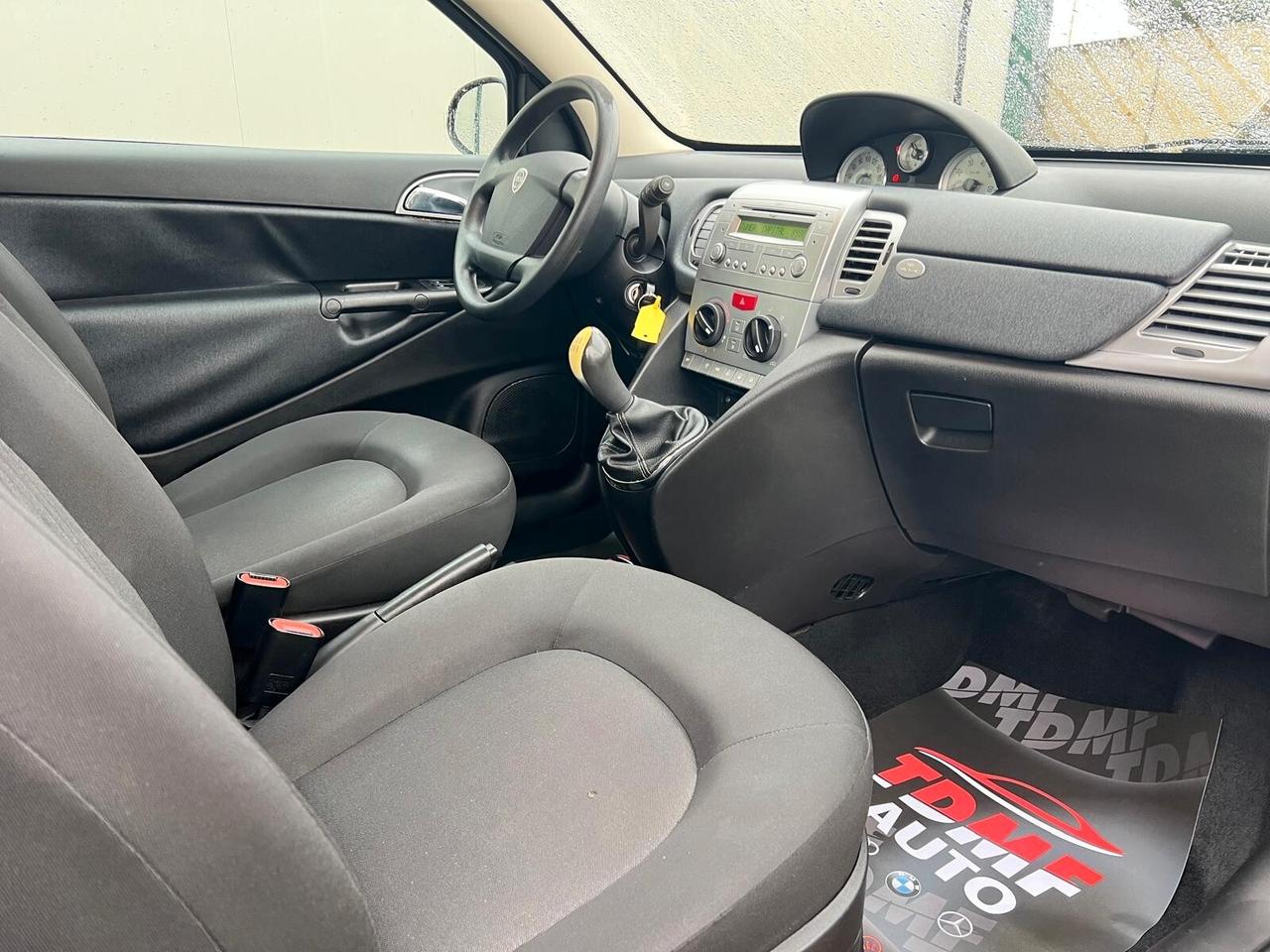 Lancia Ypsilon 1.3 mjt 75 cv