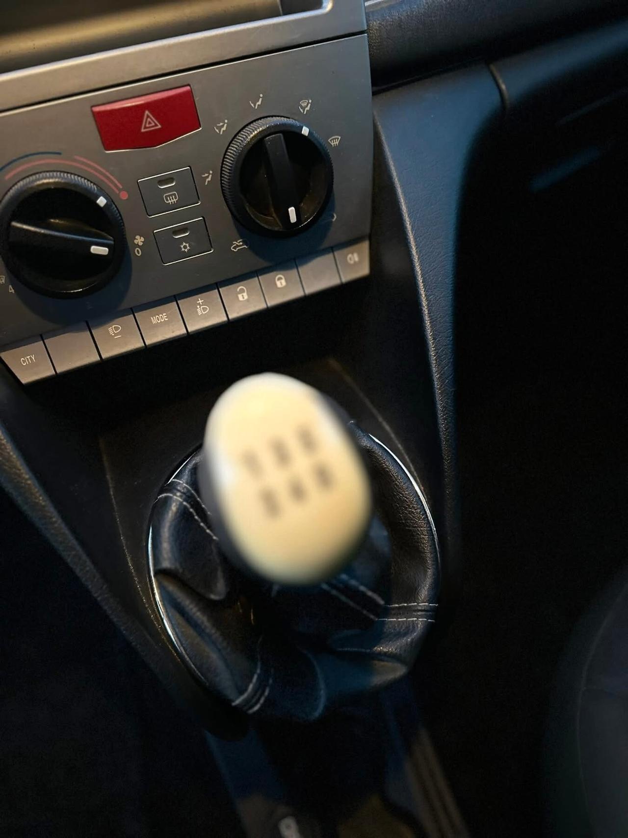 Lancia Ypsilon 1.2 69 CV Platinum GPL NEOPATENTATI