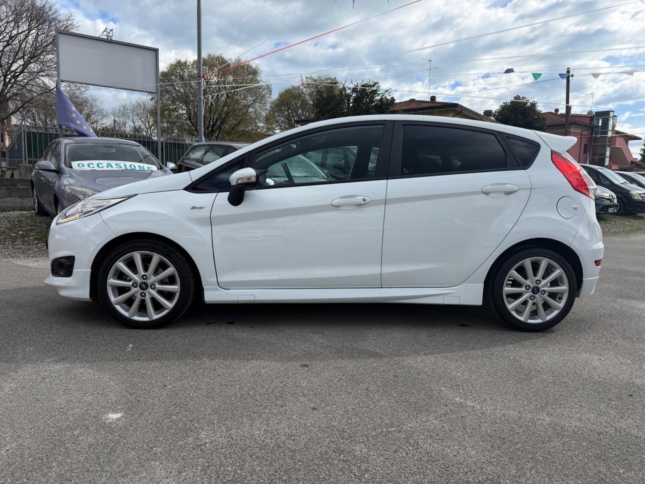 Ford Fiesta 1.5 TDCi 75CV 5 porte ST-Line