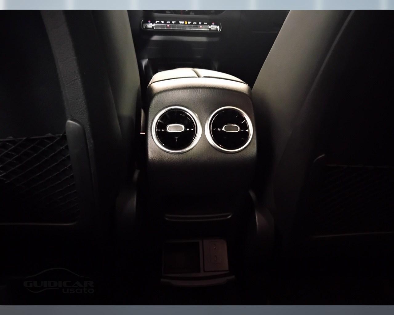 Mercedes-Benz GLA-H247 2020 - GLA 180 d Sport Plus auto