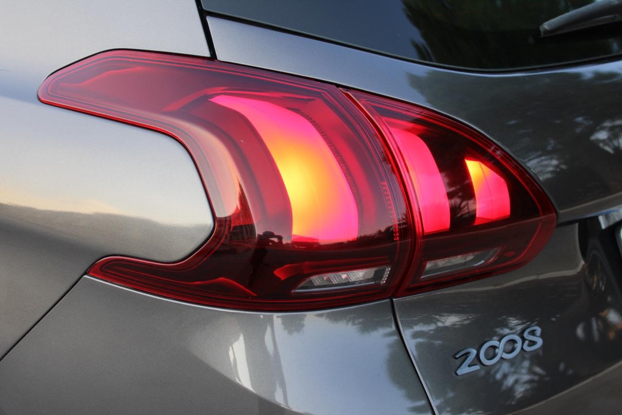 Peugeot 2008 BlueHDi 100 S&S Active GARANTITA