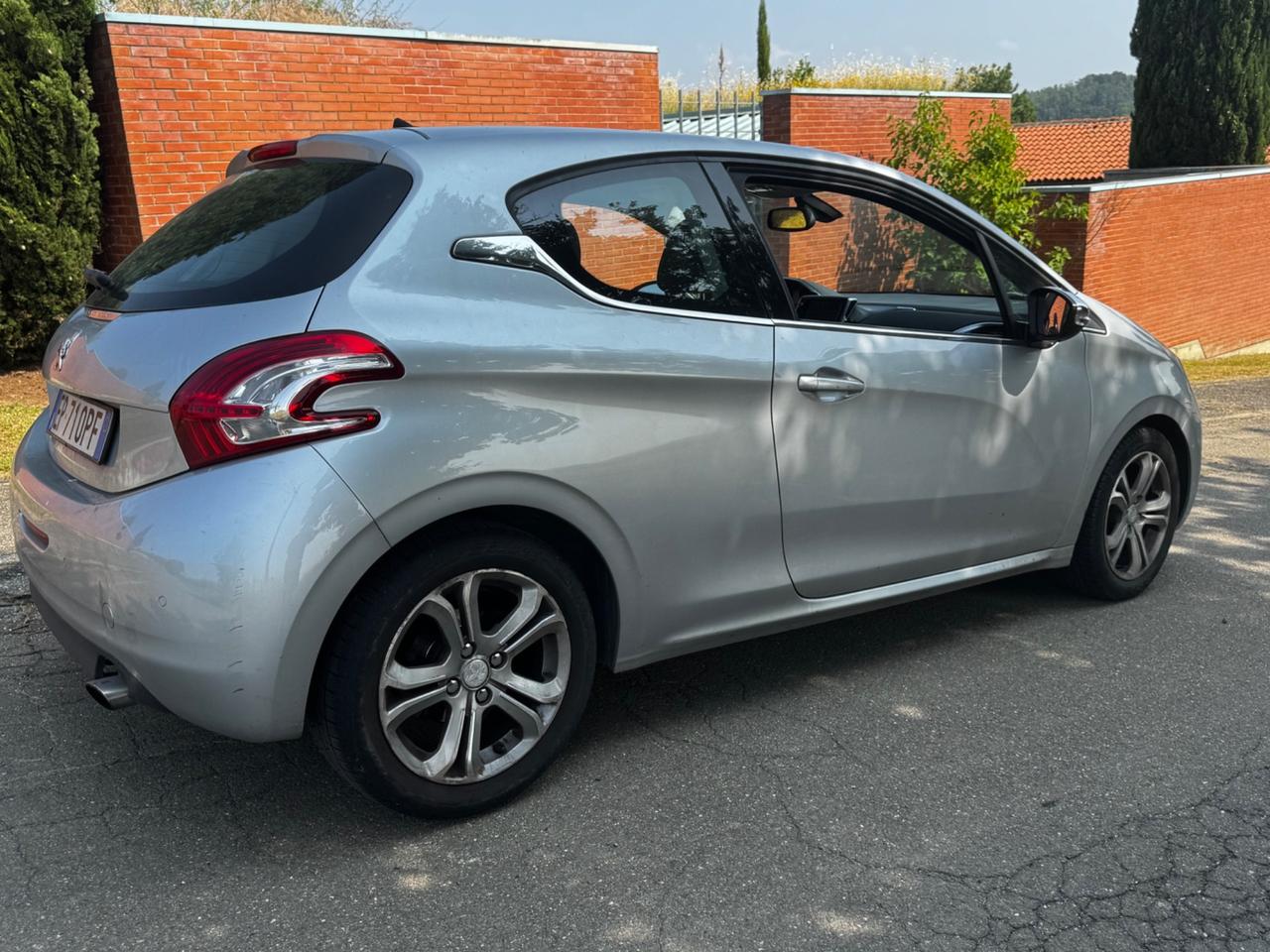 Peugeot 208 1.4 VTi 95 CV 3p. Allure