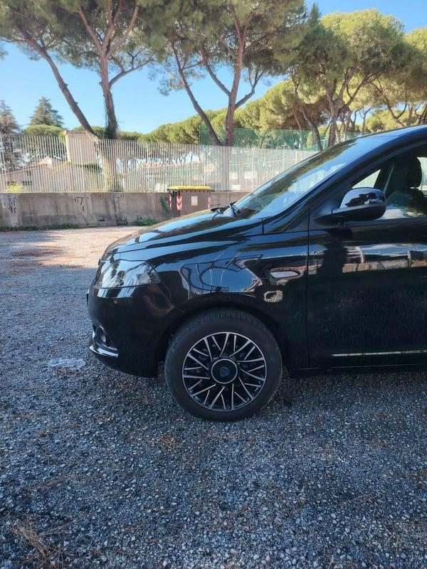 Lancia Ypsilon Ypsilon 1.0 FireFly 5 porte S&S Hybrid Platino