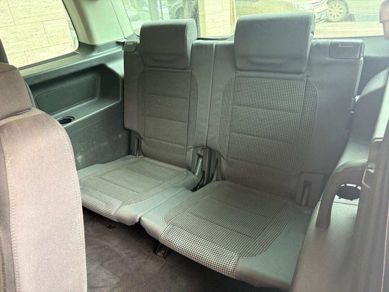 Volkswagen Touran 1.9 105CV 7 POSTI