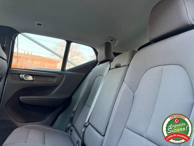 VOLVO XC40 T4 Recharge Plug-in Hybrid Inscription Expression