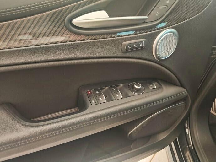 Alfa Romeo Stelvio 2.9 Bi-Turbo V6 510 CV AT8 Quadrifoglio