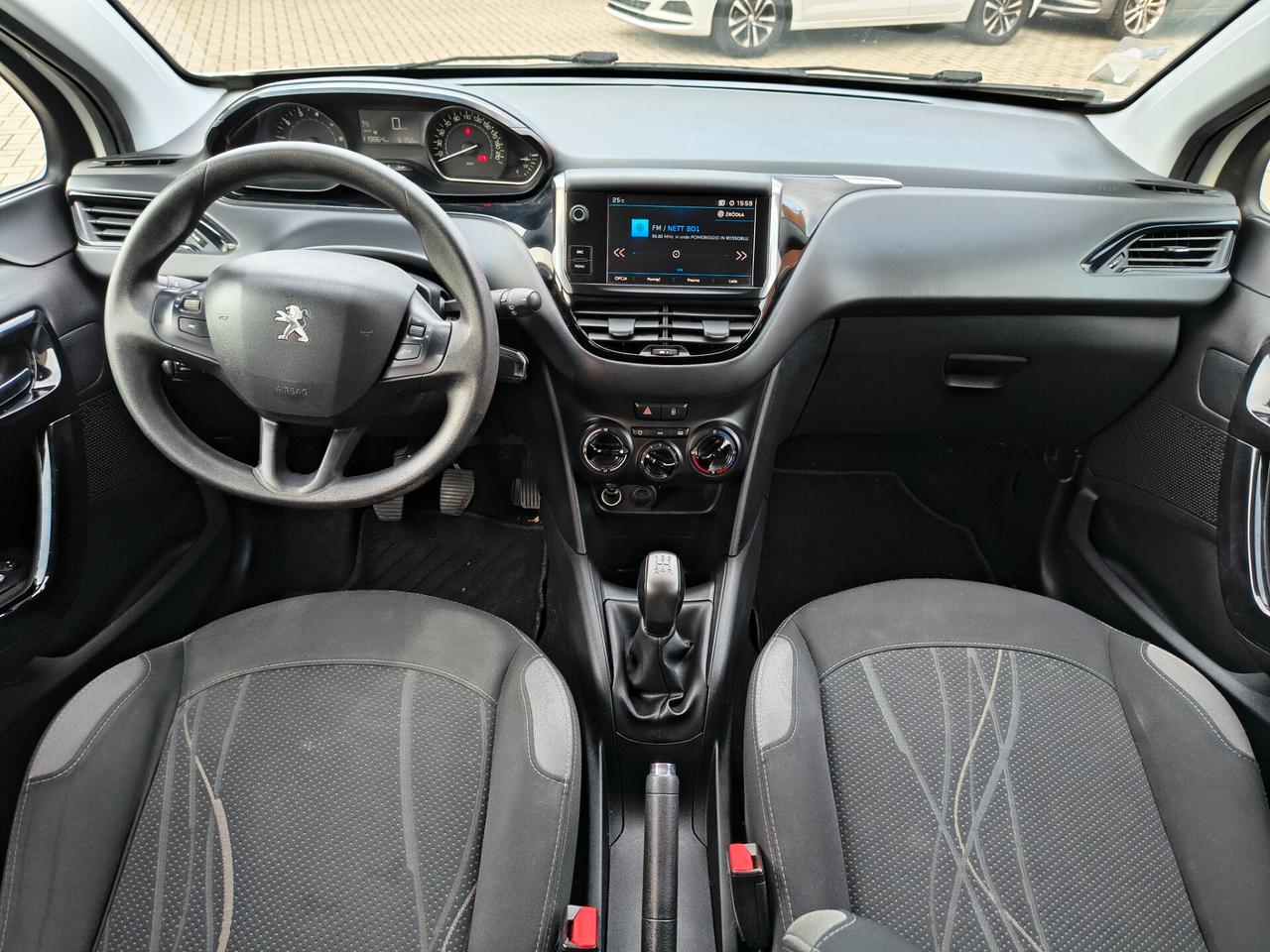 Peugeot 208 PureTech 82 5 porte Allure