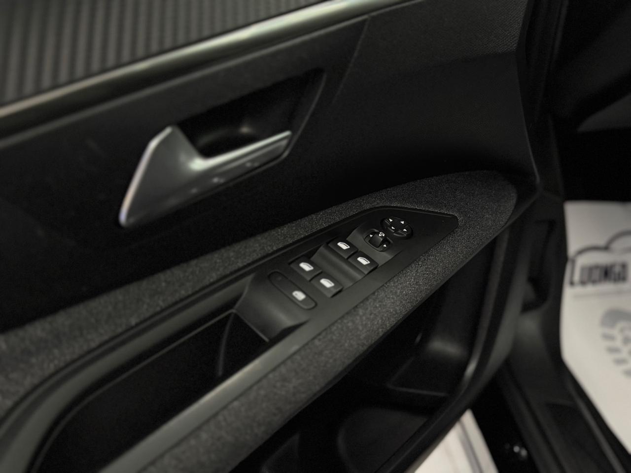 Peugeot 3008 130Cv EAT8 Allure Pack