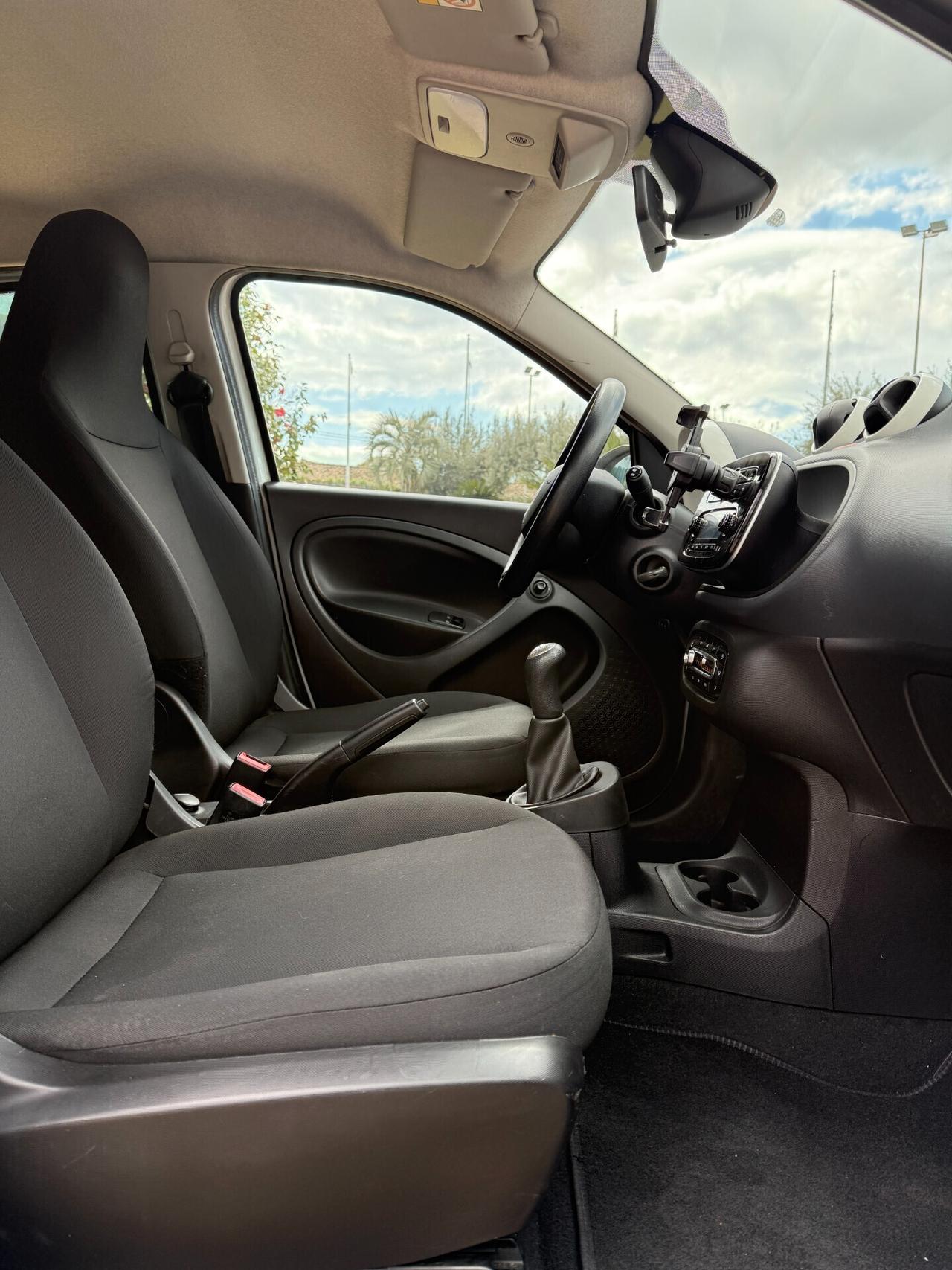 Smart ForFour 70 1.0 twinamic Youngster