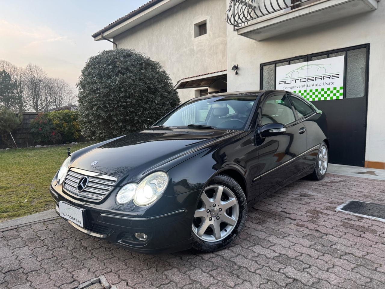 Mercedes-benz C 220 C 220 CDI cat Sportcoupé Avantgarde