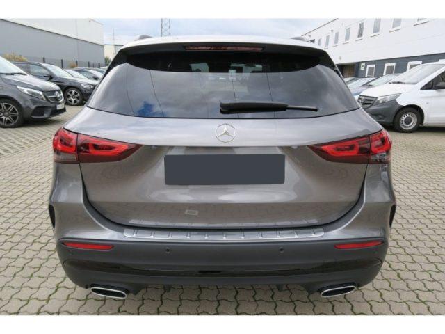 MERCEDES-BENZ GLA 200 d Automatic 4Matic Premium