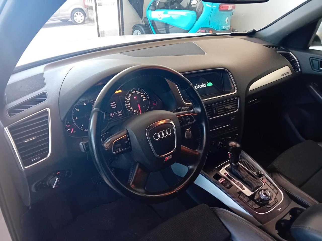 Audi Q5 2.0 TDI 170 CV quattro S-Line interno e esterno