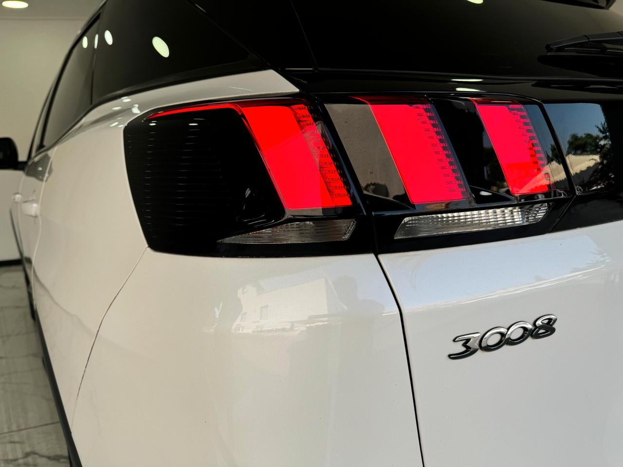Peugeot 3008 BlueHDi 130-AUTOMATICA-GARANTITA