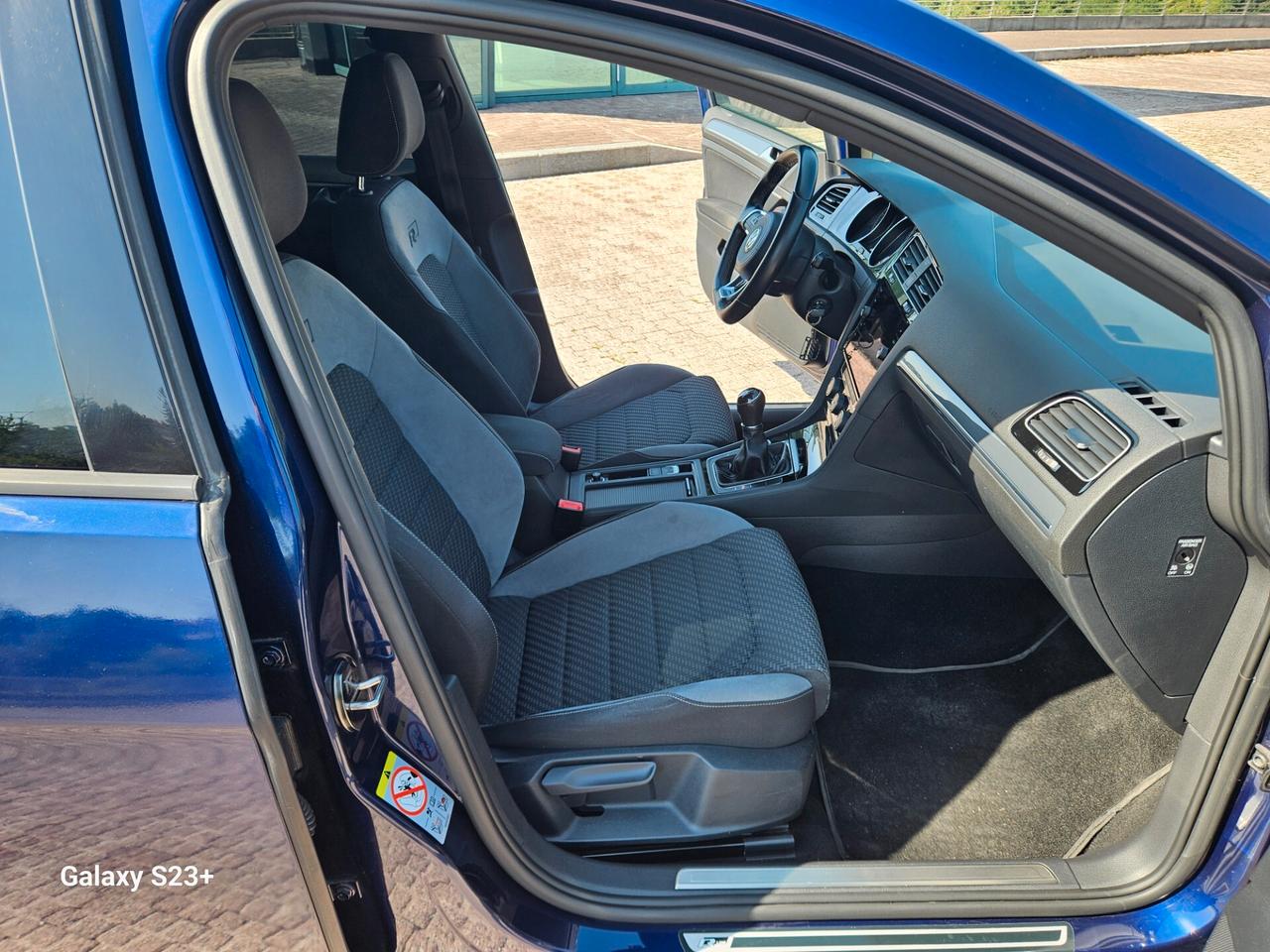 Volkswagen Golf 1.5 TSI ACT 5p. R line