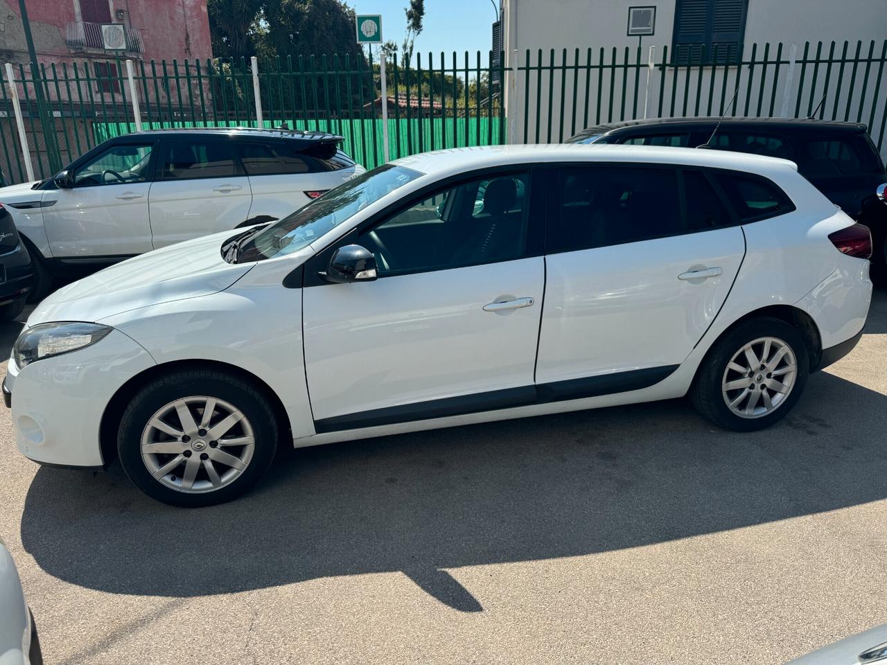 Renault Megane Mégane 1.5 dCi 90CV SporTour Attractive GARANZIA 12 MESI