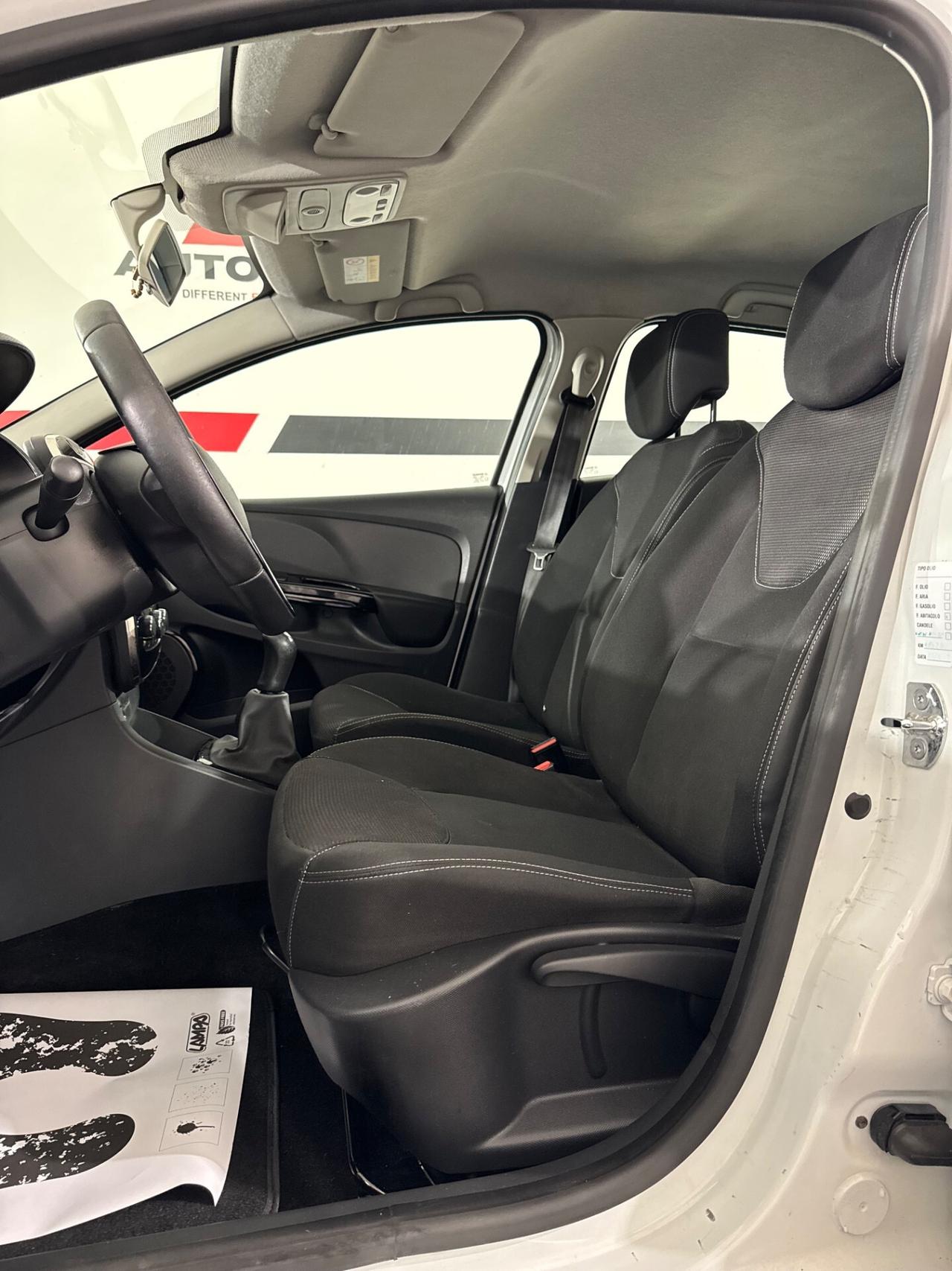 Renault Clio 1.2 Benzina 75CV 5 porte* NEOPATENTATI *