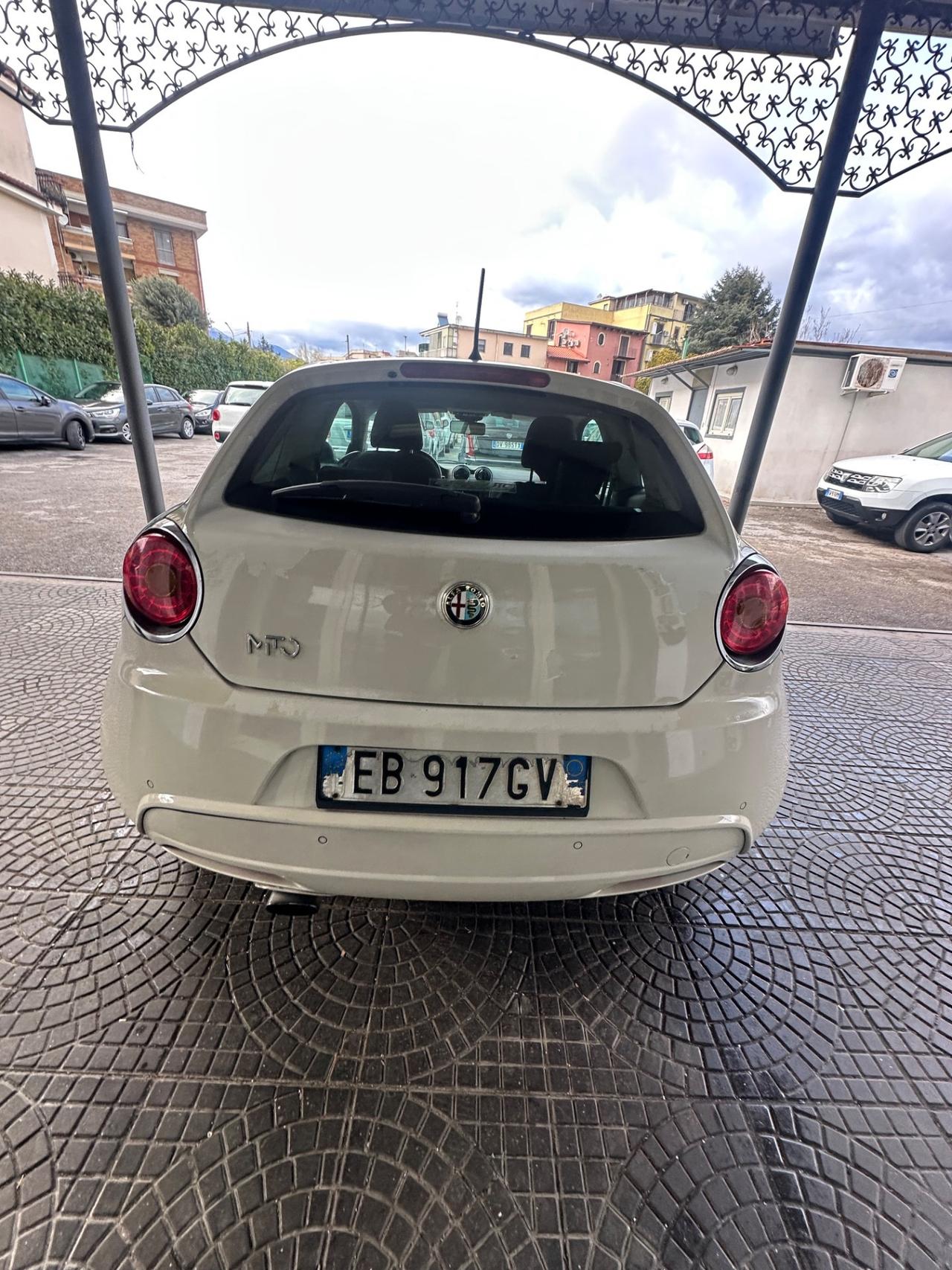 Alfa Romeo MiTo 1.6 JTDm 16V Distinctive Sport Pack