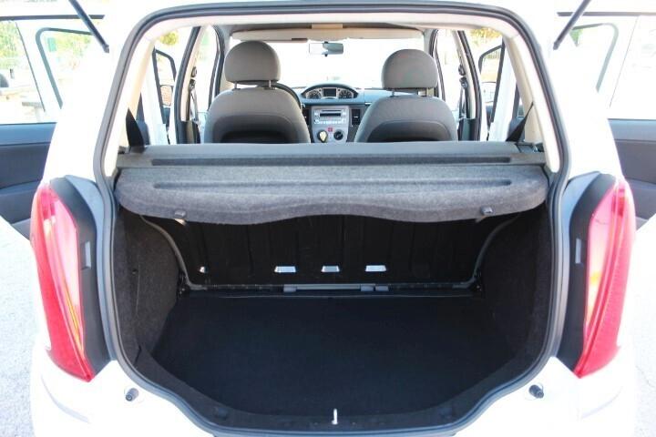 Lancia MUSA 1.4 8V Ecochic (GPL) SILVER ESTERNO PERFETTO INTERNO COME NUOVA