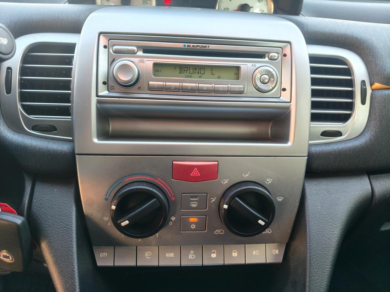Lancia Ypsilon 1.2 SOLAMENTE 60.000 KM