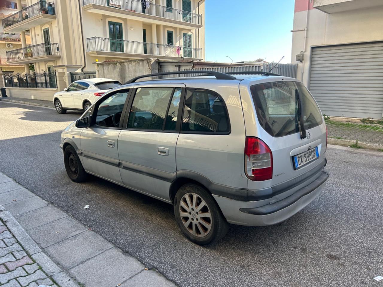 Opel Zafira 2.0 16V DTI cat Elegance