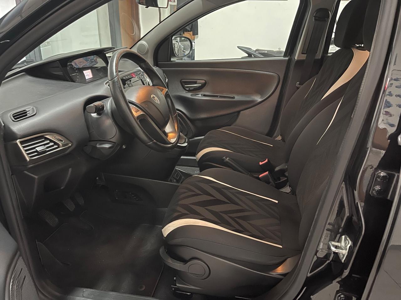 Lancia Ypsilon 1.2 Benzina 69 CV Platinum