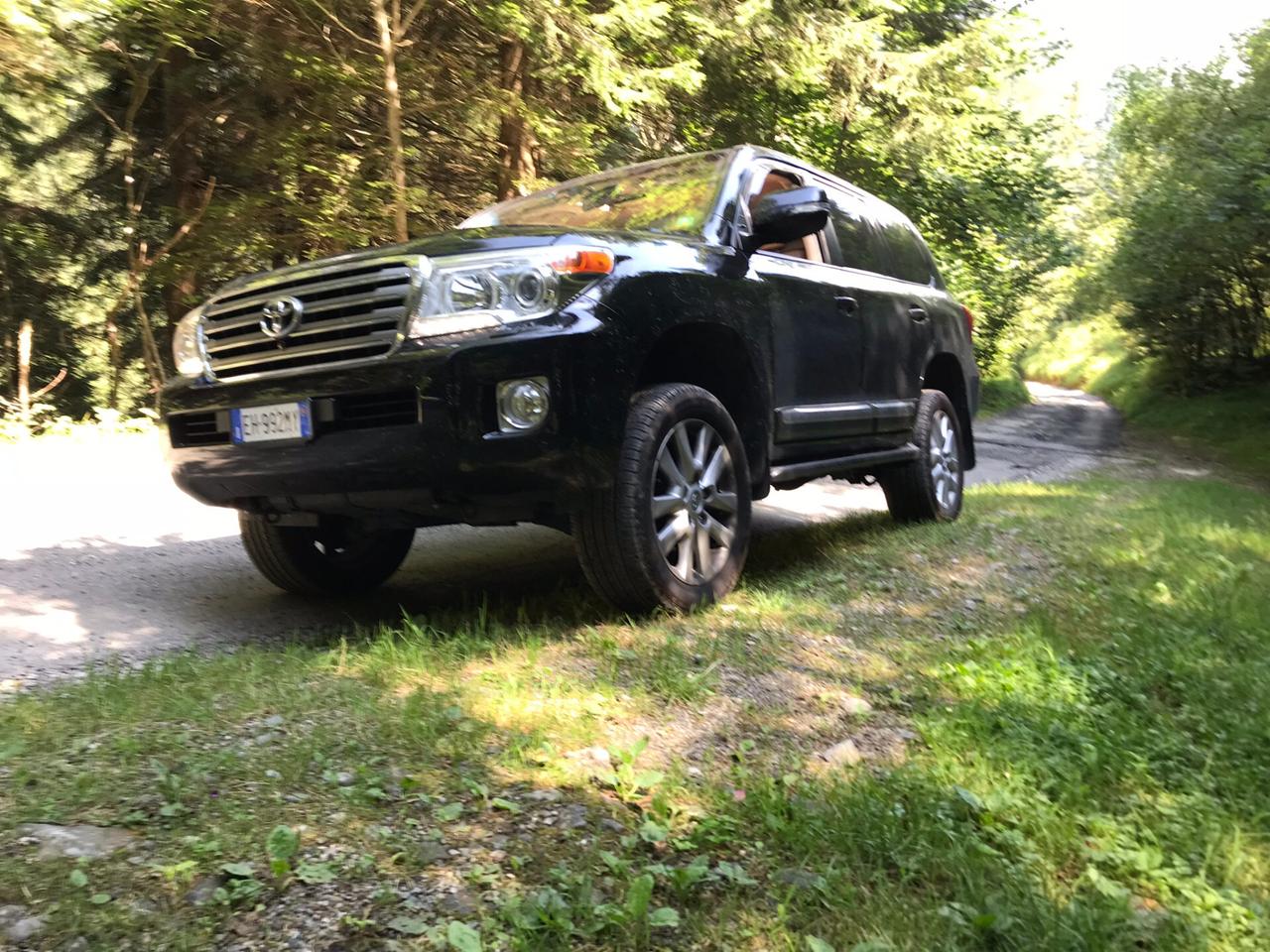 Toyota Land Cruiser J20 VDJ 200 M