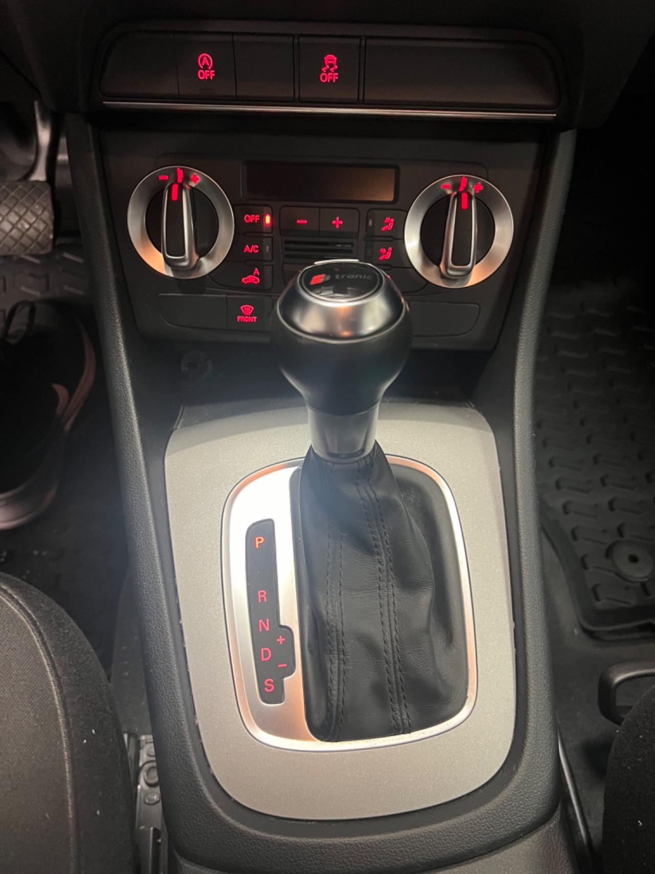 Audi Q3 2.0 TDI 177 CV quattro S tronic Business Plus