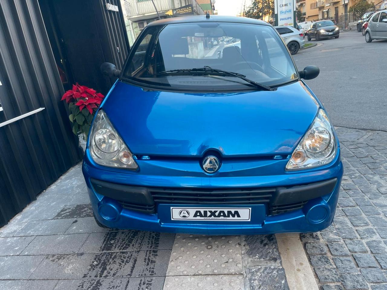 Minicar Aixam City blue edition