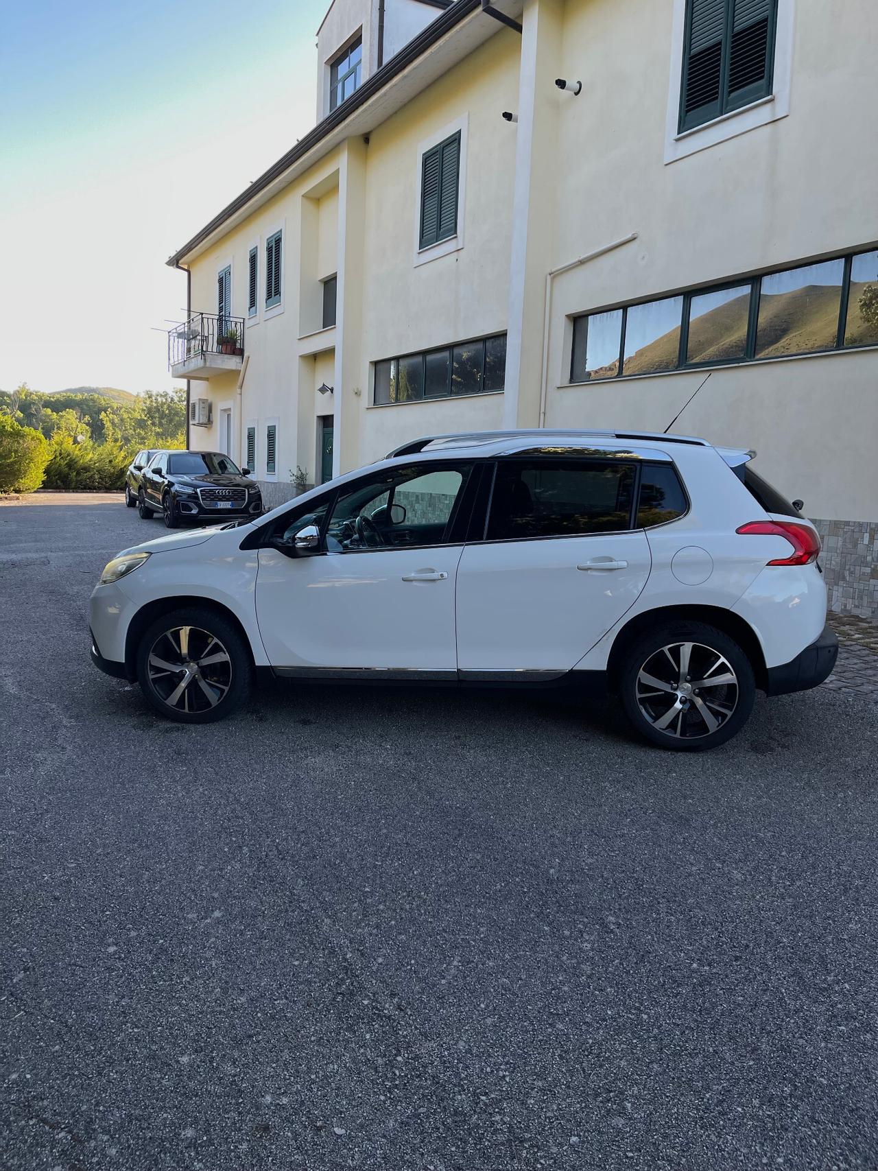 Peugeot 2008 1.6 BLUEHDI ALLURE S&S CON SISTEMA START&STOP