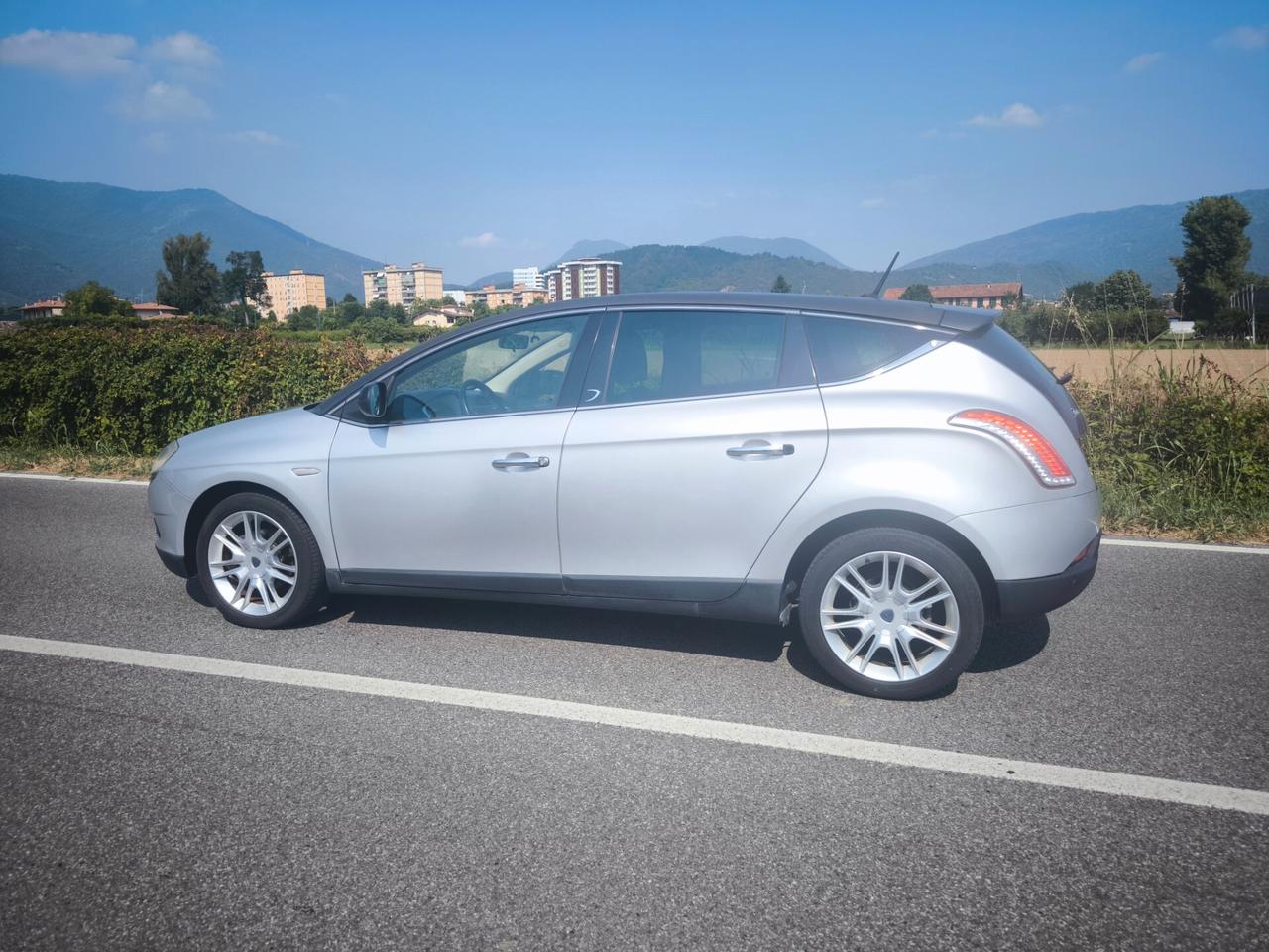 LANCIA DELTA 1,6 MJT-CAMBIO AUTOMATICO-OK NEOPATENTATI