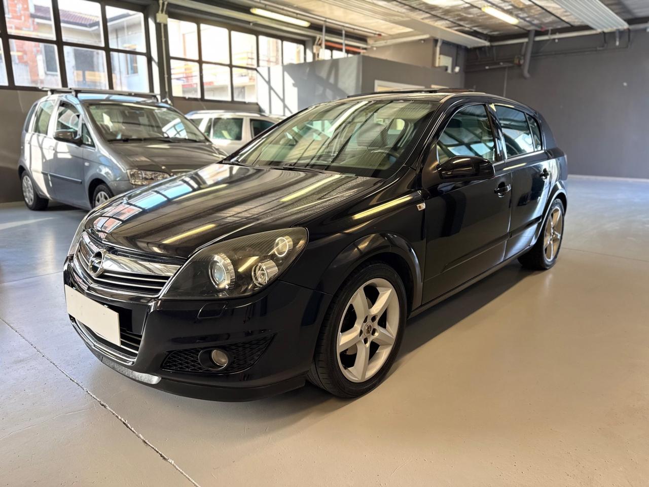 Opel Astra 1.7 CDTI 101CV 5 porte Cosmo