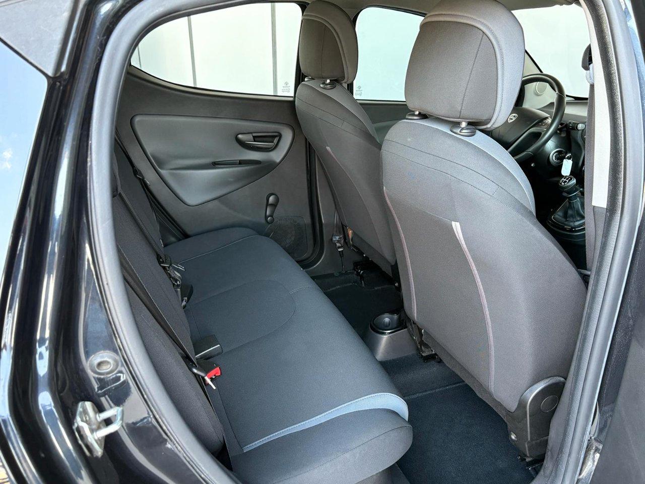 Lancia Ypsilon 5 Porte Ypsilon 1.2 Gold ecochic Gpl 69cv